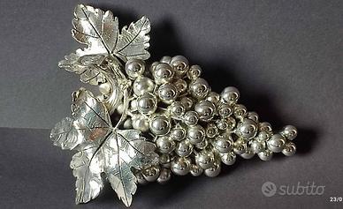 uva in resina argentata