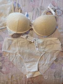 completo intimo da sposa