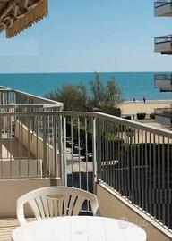 30.5-13 GIUGNO/Fronte-lato mare/piscina/5-6px/bilo