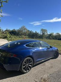 Tesla Model S 90D
