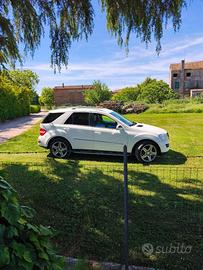 **MERCEDES ML 320 SPORT W164 AIRMATIC**