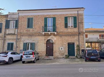 CASA SEMINDIPENDENTE A GIULIANOVA