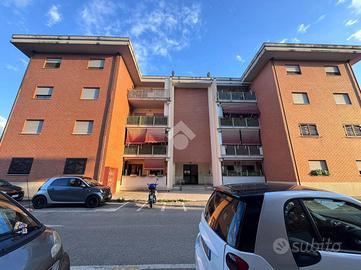 4 LOCALI A PAGANI