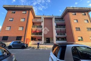 4 LOCALI A PAGANI