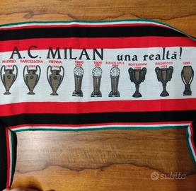 Sciarpa ultras A.C.Milan Una Realtà 1990 Brigate R