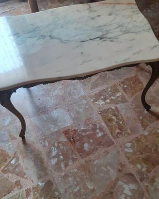 Tavolino in stile barocco
