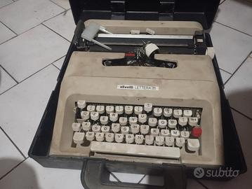 macchina per scrivere 