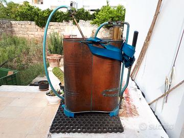 pompa a spalla manuale