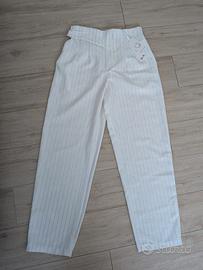 Pantaloni bianchi eleganti