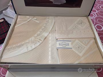 Set copriletto, lenzuola e federe di La Maison