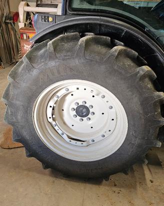 Ruote complete New Holland T4 420/70R30 - 300/70R2