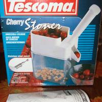 utensile snocciola ciliegie