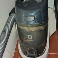 aspirapolvere a traino  Elettrolux