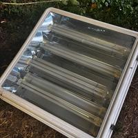 16 Plafoniere Stagne con Lampade al neon