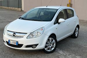 Opel Corsa 1.3 diesel 2009 cambio automatico