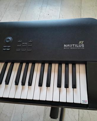 korg Nautilus At 61 tasti 