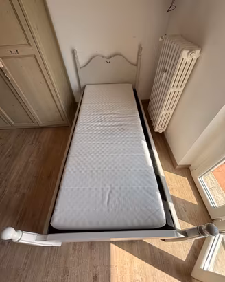 Letto Singolo Bianco con rete a doghe + Materasso