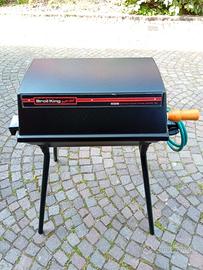 Barbecue Broil King Porta-Chef, marca OMC