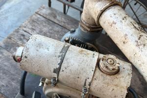 Pompa per irrigare campi a benzina