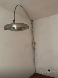 lampada ad arco Pirro Cuniberti