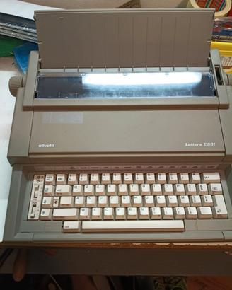 Macchina da scrivere elettronica