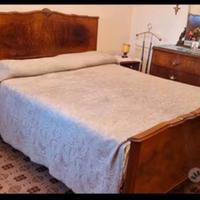 Letto matrimoniale con materassi