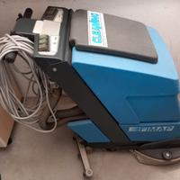 lavasciuga uomo a terra