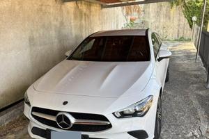Mercedes-Benz CLA Shooting Brake 200d