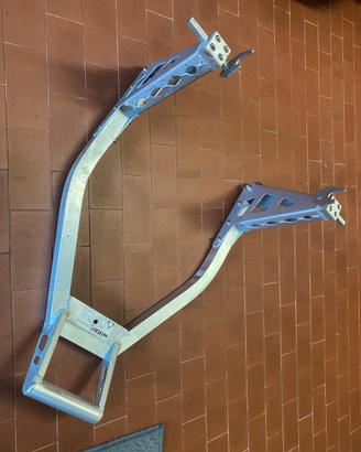 Cavalletto posteriore per moto