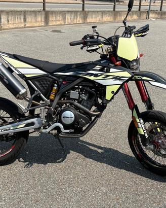 Fantic Motard 125