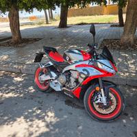 Aprilia Tuono 660