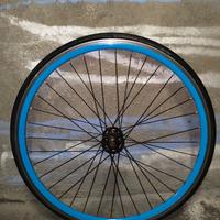 Ruota anteriore 28" blu a profilo alto
