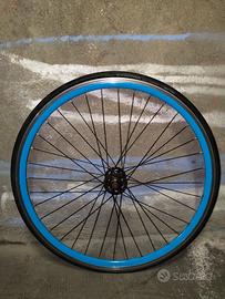 Ruota anteriore 28" blu a profilo alto