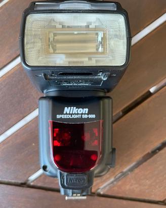 Nikon SB-900 Speedlight - flash professionale