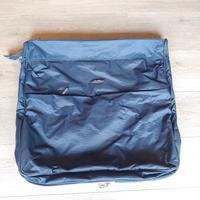 Borsa portabiti.  Porta abiti da viaggio Carpisa