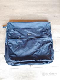 Borsa portabiti.  Porta abiti da viaggio Carpisa