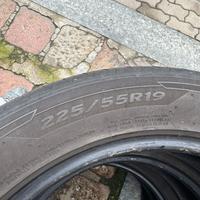 gomme hankook  225/55/R19