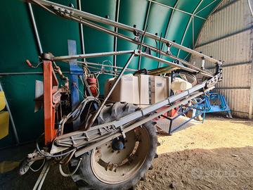 Botte diserbo trainata Polmac 1500 litri barra 15 