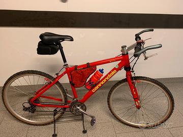 Bici da corsa Cannondale Cad2 F500 rossa