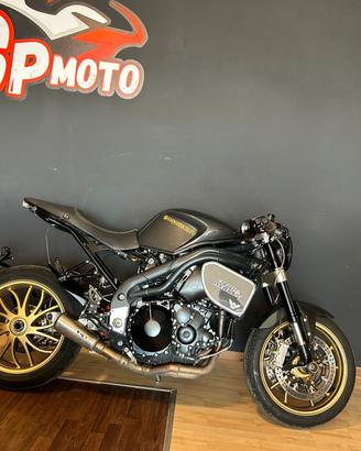 Triumph Speed Triple 1050 special cafe racer