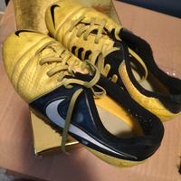 scarpe da calcio bambino numero 36 della Nike 