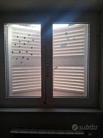 finstre in alluminio doppio vetro numero 4