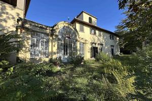Villa di 1070 m² con più di 5 locali a Carmignano