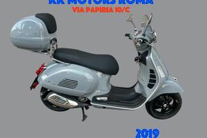 Piaggio Vespa 300 GTS hpe Supertech-Km 7400-2019