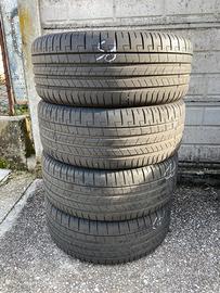 Pneumatici 245 45 19 Pirelli