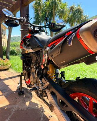 DUCATI Hypermotard 698 mono rve ANCHE PERMUTA