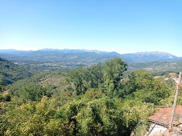Abitazione indipendente e arredata con terreno