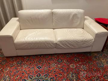 Divano in pelle bianca Natuzzi