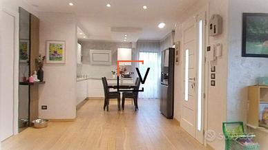 CASA SINGOLA CON AMPIO GIARDINO E MAGAZZINO - CLAS