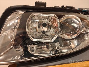 Faro anteriore sinistro Audi A4 b6